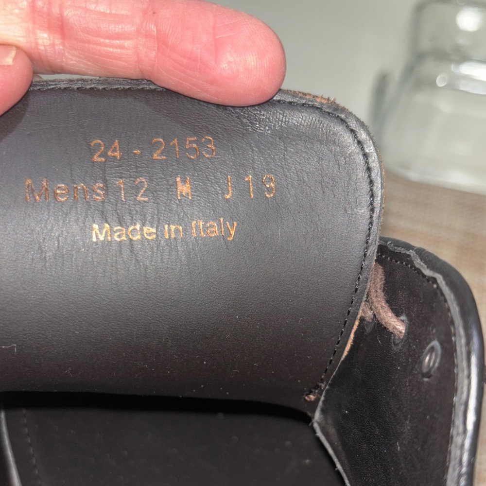 Johnston & Murphy Leather Wingtip Oxfords. Men's 12. Excellent condition. Nice! - Picture 8 of 8